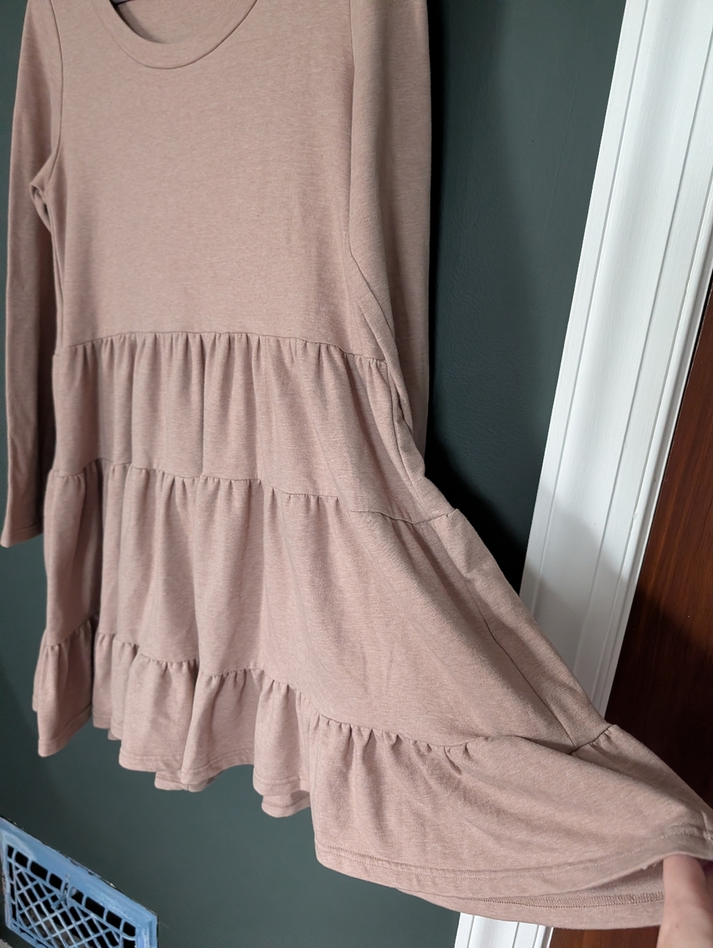 easel Soft Scoop Neck Tiered Dress - Dusty Mauve 0040 - Picture 4 of 5